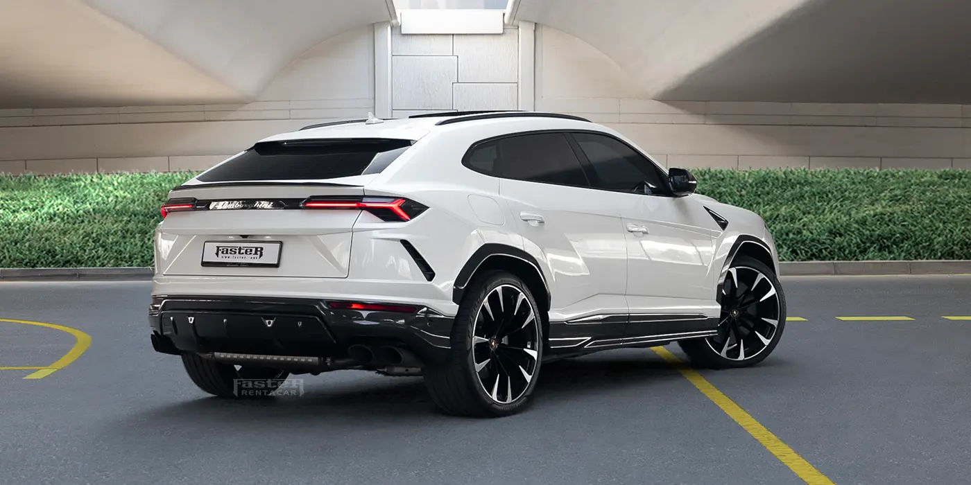 Lamborghini Urus - White Back side